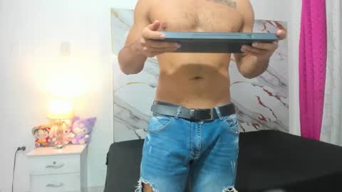 Snapshot of johan_miller1 chatting on October 2025 11:00:01 AM johan online show from October 2025 11:00:01 AM