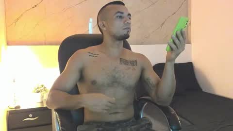 Snapshot of johan_miller1 chatting on November 2025 02:09:01 AM johan online show from November 2025 02:09:01 AM