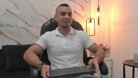 Snapshot of johan_miller1 chatting on November 2025 10:49:02 AM johan online show from November 2025 10:49:02 AM