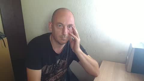 Johan online show from November 2025 12:38:02 PM