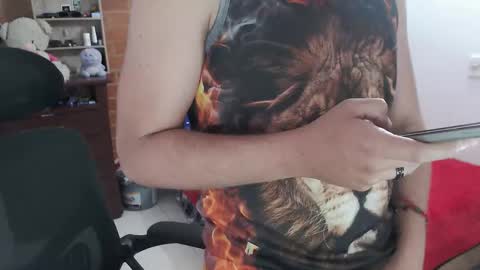 Snapshot of johanleonsweetboy chatting on February 2026 03:41:02 PM JOHAN independient model online show from February 2026 03:41:02 PM