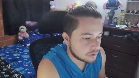 Snapshot of johanleonsweetboy chatting on March 2026 04:11:01 PM JOHAN independient model online show from March 2026 04:11:01 PM