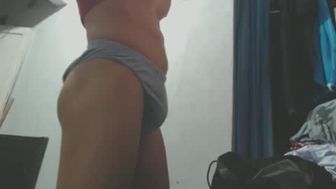 Snapshot of johantorres19 chatting on January 2025 04:44:01 AM johantorres19 online show from January 2025 04:44:01 AM