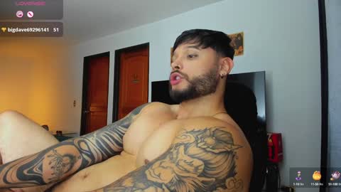 Snapshot of johatsu chatting on December 2024 01:41:02 AM King -    online show from December 2024 01:41:02 AM