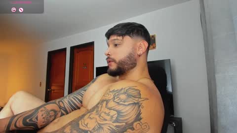 Snapshot of johatsu chatting on December 2024 02:28:02 AM King -    online show from December 2024 02:28:02 AM