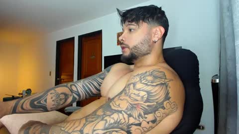 Snapshot of johatsu chatting on December 2024 01:53:01 AM King -    online show from December 2024 01:53:01 AM