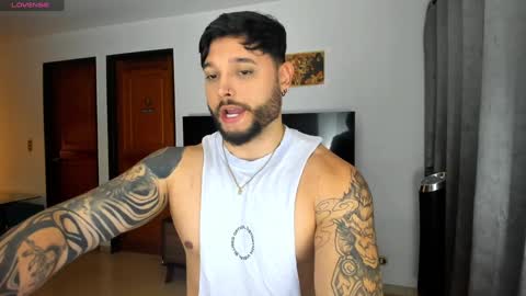 Snapshot of johatsu chatting on December 2024 11:13:02 PM King -    online show from December 2024 11:13:02 PM