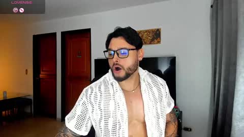 Snapshot of johatsu chatting on December 2024 03:14:02 AM King -    online show from December 2024 03:14:02 AM