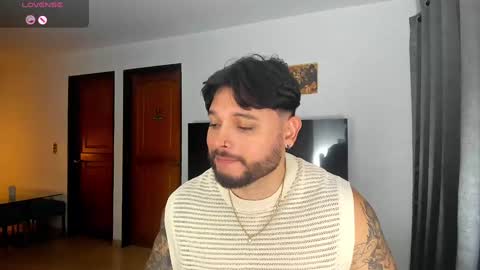 Snapshot of johatsu chatting on January 2025 01:42:01 AM King -    online show from January 2025 01:42:01 AM