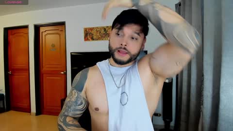 Snapshot of johatsu chatting on January 2025 11:15:02 PM King -    online show from January 2025 11:15:02 PM