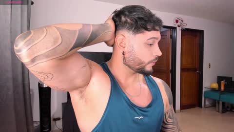 Snapshot of johatsu chatting on February 2025 11:21:02 PM King -    online show from February 2025 11:21:02 PM