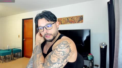 Snapshot of johatsu chatting on February 2025 02:13:01 PM King -    online show from February 2025 02:13:01 PM