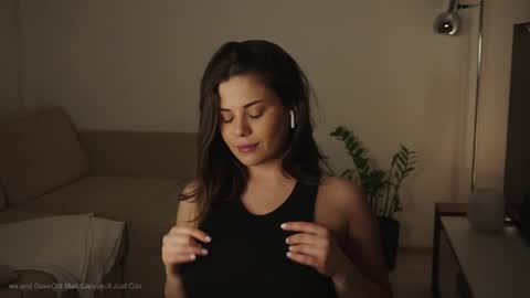 Snapshot of joheredia chatting on April 2026 11:27:02 PM Jo online show from April 2026 11:27:02 PM