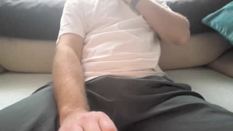 Snapshot of john340 chatting on November 2025 02:51:01 PM John online show from November 2025 02:51:01 PM