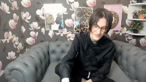 Snapshot of john__strong chatting on May 2026 01:52:01 PM john__strong online show from May 2026 01:52:01 PM