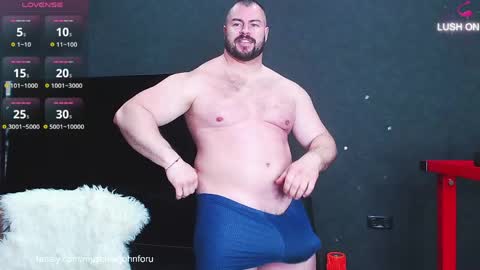 Snapshot of john_and_kiss chatting on April 2026 03:20:01 PM john and kiss online show from April 2026 03:20:01 PM