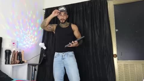 Snapshot of john_and_louis chatting on March 2025 11:05:01 AM John online show from March 2025 11:05:01 AM