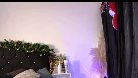 Snapshot of john_and_louis chatting on December 2025 11:08:02 AM John online show from December 2025 11:08:02 AM