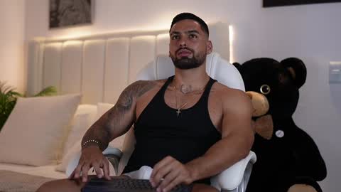 john online show from December 2024 11:36:02 PM