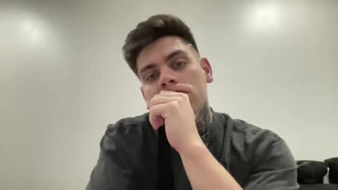 Snapshot of johnafterdark chatting on December 2024 11:19:01 PM JAXX online show from December 2024 11:19:01 PM