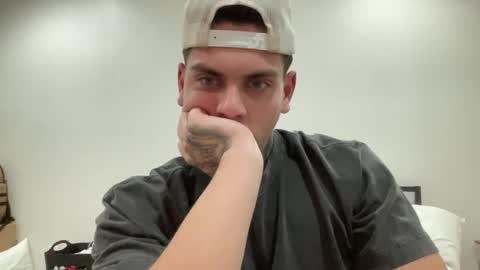 Snapshot of johnafterdark chatting on January 2025 02:14:01 AM JAXX online show from January 2025 02:14:01 AM