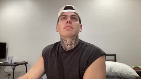 Snapshot of johnafterdark chatting on January 2025 04:41:01 AM JAXX online show from January 2025 04:41:01 AM