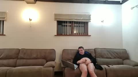 johnathan_stuart33 online show from February 2026 01:49:01 AM