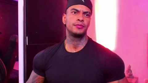 Snapshot of johnbelt_ chatting on October 2025 08:38:01 PM john belt online show from October 2025 08:38:01 PM