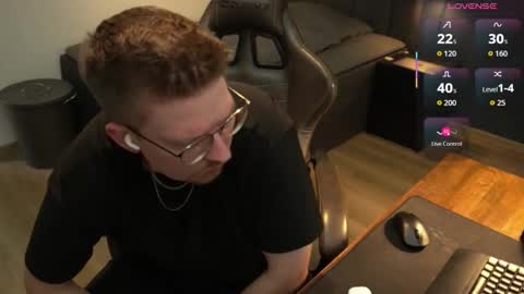 Snapshot of johndor22 chatting on September 2025 04:10:02 PM Jones online show from September 2025 04:10:02 PM