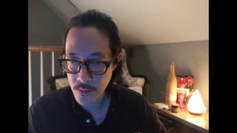 Snapshot of johneelicks chatting on April 2026 07:07:01 AM Johnee online show from April 2026 07:07:01 AM