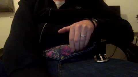 Snapshot of johnjerkof chatting on February 2025 09:25:02 PM johnjerkof online show from February 2025 09:25:02 PM