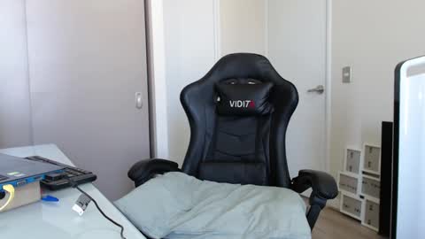 john online show from February 2025 06:13:01 PM