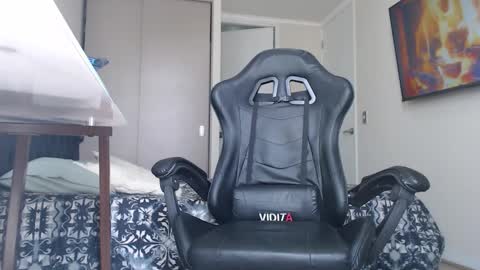 john online show from September 2025 05:58:02 PM