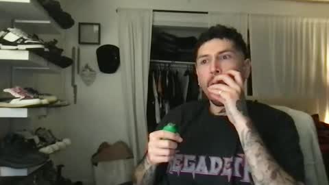 Snapshot of johnnydeep66 chatting on December 2024 06:01:02 AM JohnnyDeep66 online show from December 2024 06:01:02 AM