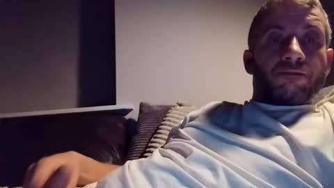 Snapshot of johnnypoly chatting on November 2025 06:28:01 AM bigboy online show from November 2025 06:28:01 AM