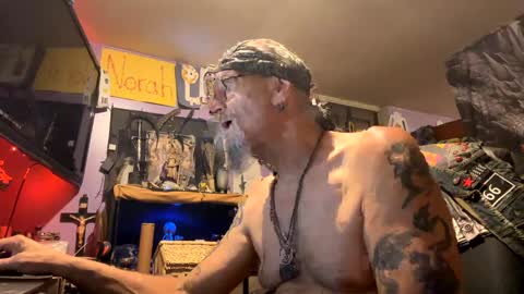 johnnyshung1 online show from December 2024 11:12:02 AM