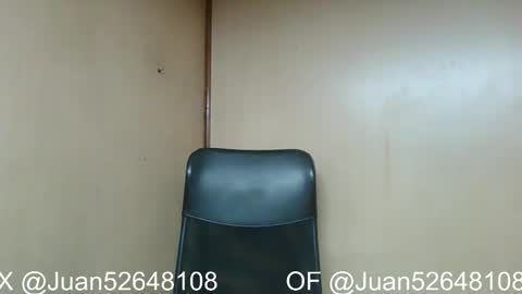 Snapshot of johnq_23 chatting on February 2026 04:25:02 PM John online show from February 2026 04:25:02 PM