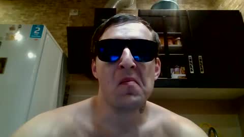 johny27 online show from October 2025 11:44:02 AM