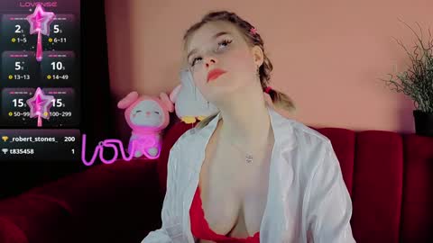 Snapshot of joice_queen chatting on December 2024 03:37:02 AM Paula online show from December 2024 03:37:02 AM