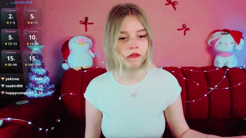 Snapshot of joice_queen chatting on December 2024 11:24:02 PM Paula online show from December 2024 11:24:02 PM