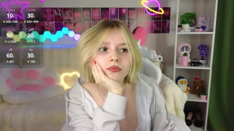 Snapshot of joice_queen chatting on March 2025 12:28:02 AM Paula online show from March 2025 12:28:02 AM