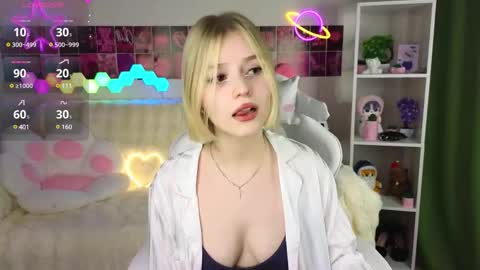 Snapshot of joice_queen chatting on March 2025 11:15:02 PM Paula online show from March 2025 11:15:02 PM