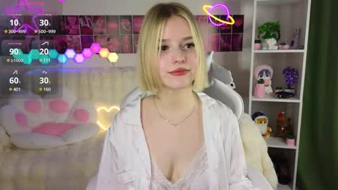 Snapshot of joice_queen chatting on March 2025 09:48:01 PM Paula online show from March 2025 09:48:01 PM