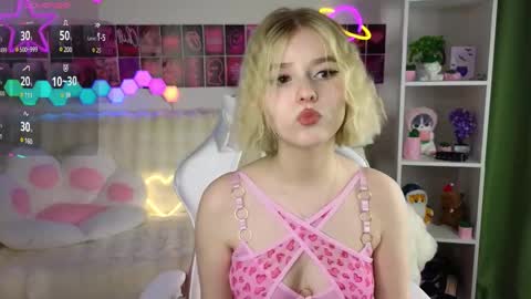 Snapshot of joice_queen chatting on March 2025 01:53:02 AM Paula online show from March 2025 01:53:02 AM