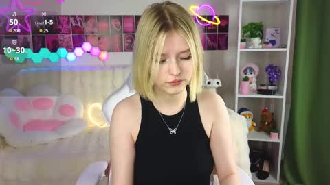 Snapshot of joice_queen chatting on March 2025 01:46:01 AM Paula online show from March 2025 01:46:01 AM