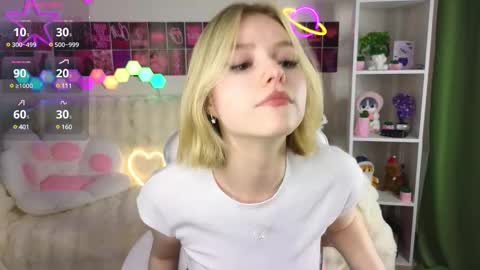 Snapshot of joice_queen chatting on March 2025 02:52:01 AM Paula online show from March 2025 02:52:01 AM