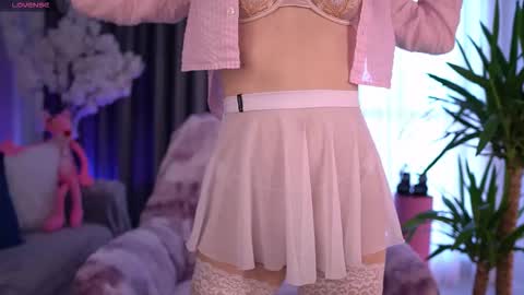 Snapshot of joice_queen chatting on November 2025 08:50:02 AM Paula online show from November 2025 08:50:02 AM