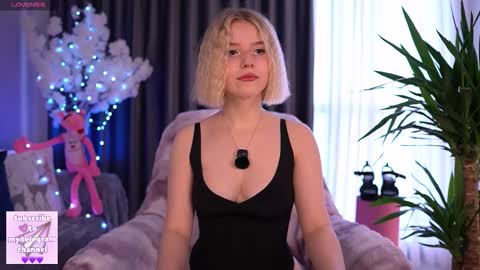 Snapshot of joice_queen chatting on December 2025 09:13:02 AM Paula online show from December 2025 09:13:02 AM