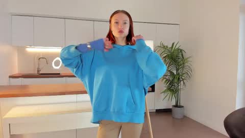 Snapshot of joielagos chatting on April 2026 11:12:01 AM Alva online show from April 2026 11:12:01 AM