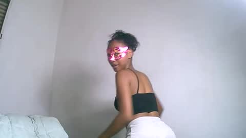 Snapshot of jojoolie chatting on December 2025 11:27:02 AM jojoolie online show from December 2025 11:27:02 AM